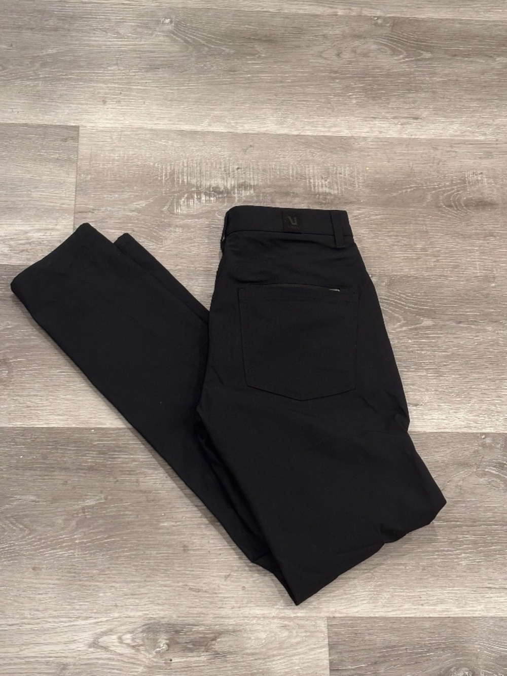 Vuori Meta Pants Performance Black 5 Slim Fit Tapered Golf Chino V430 28x31